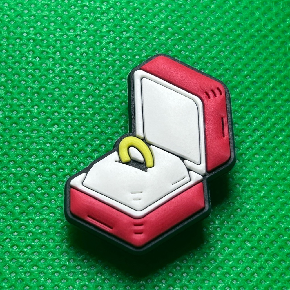 🌼 (5/$10 or 10/$15)NEW “Engagement or Wedding” Croc Charm Collection Ring